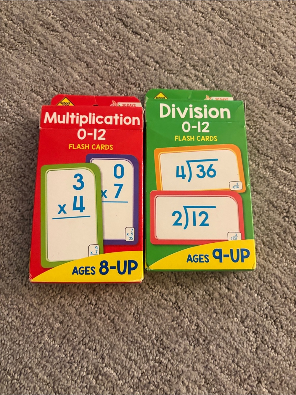 Multiplication & Division 0-12 Flash Card Set - Red & Green